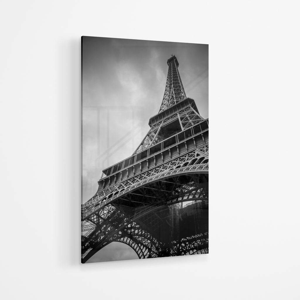 Eiffel black and white